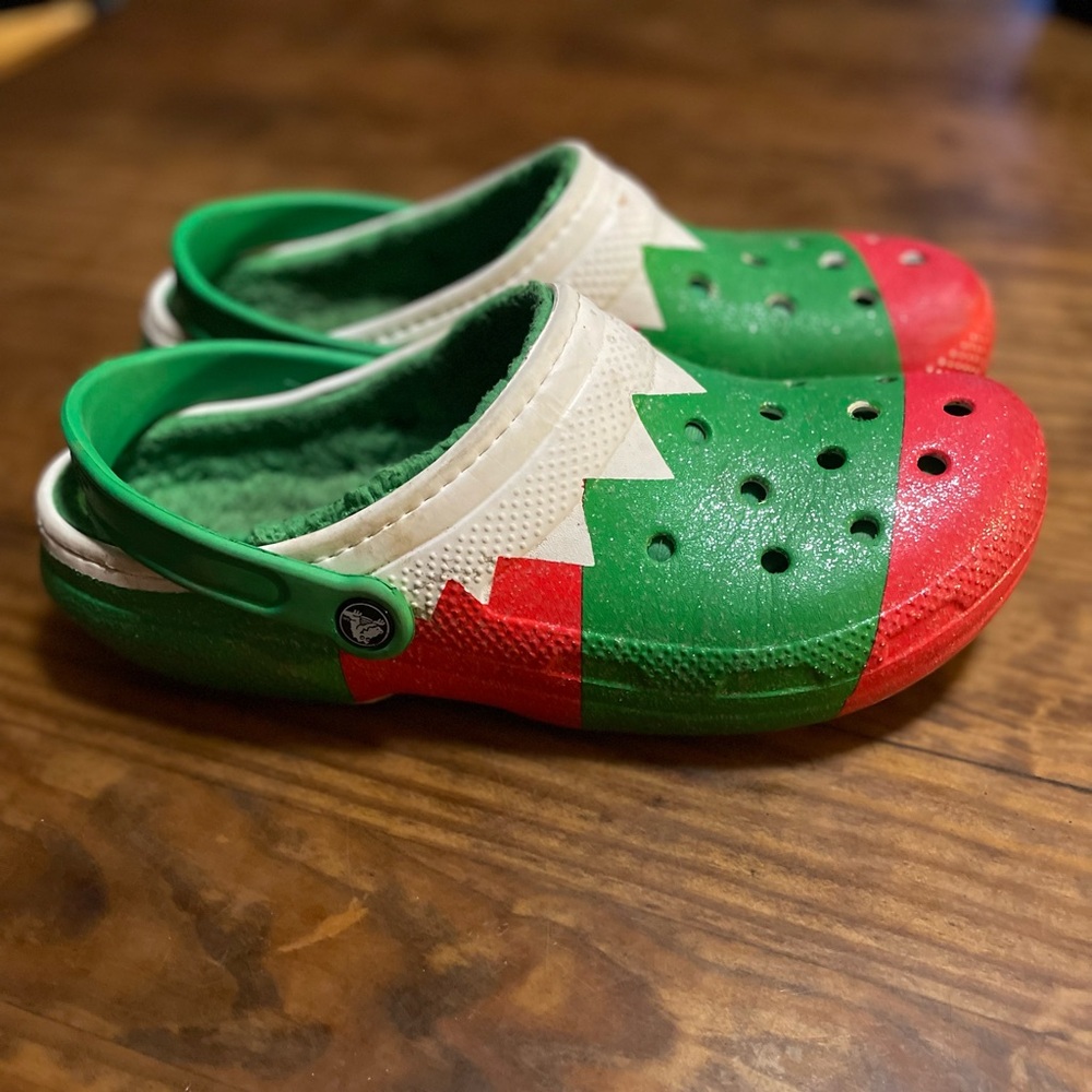 Crocs Lined Holiday Clogs in Christmas Elf Fans Special Edition Men 10 Women 12